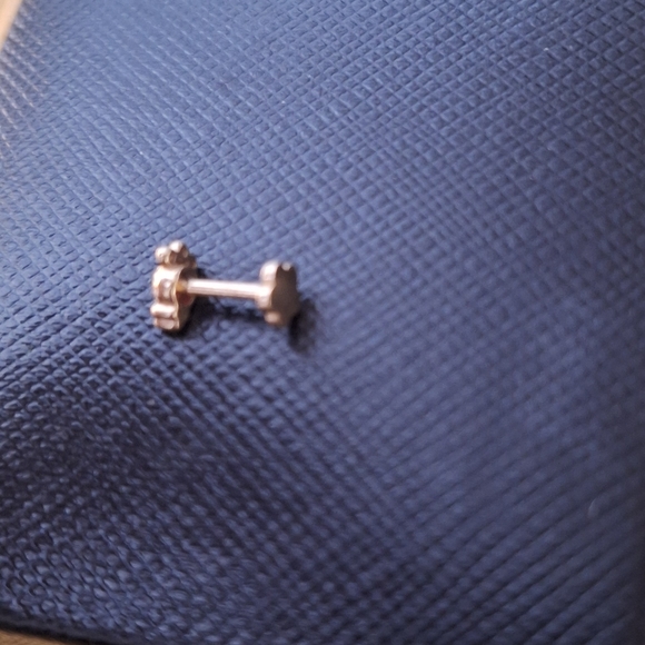 14k Gold Opal CZ Beaded cluster internally threaded tragus stud 18G - Picture 5 of 5